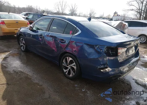 2021 Subaru Legacy Premium z USA, uszkodzony, nr VIN 4S3BWAF62M3011563